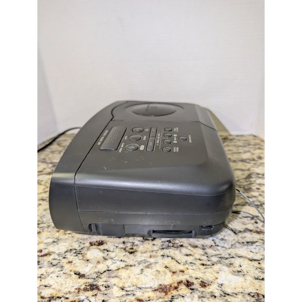 Sony ICF-CD820 AM/FM Stereo Dual Alarm Clock Radio with CD Player Tested Works